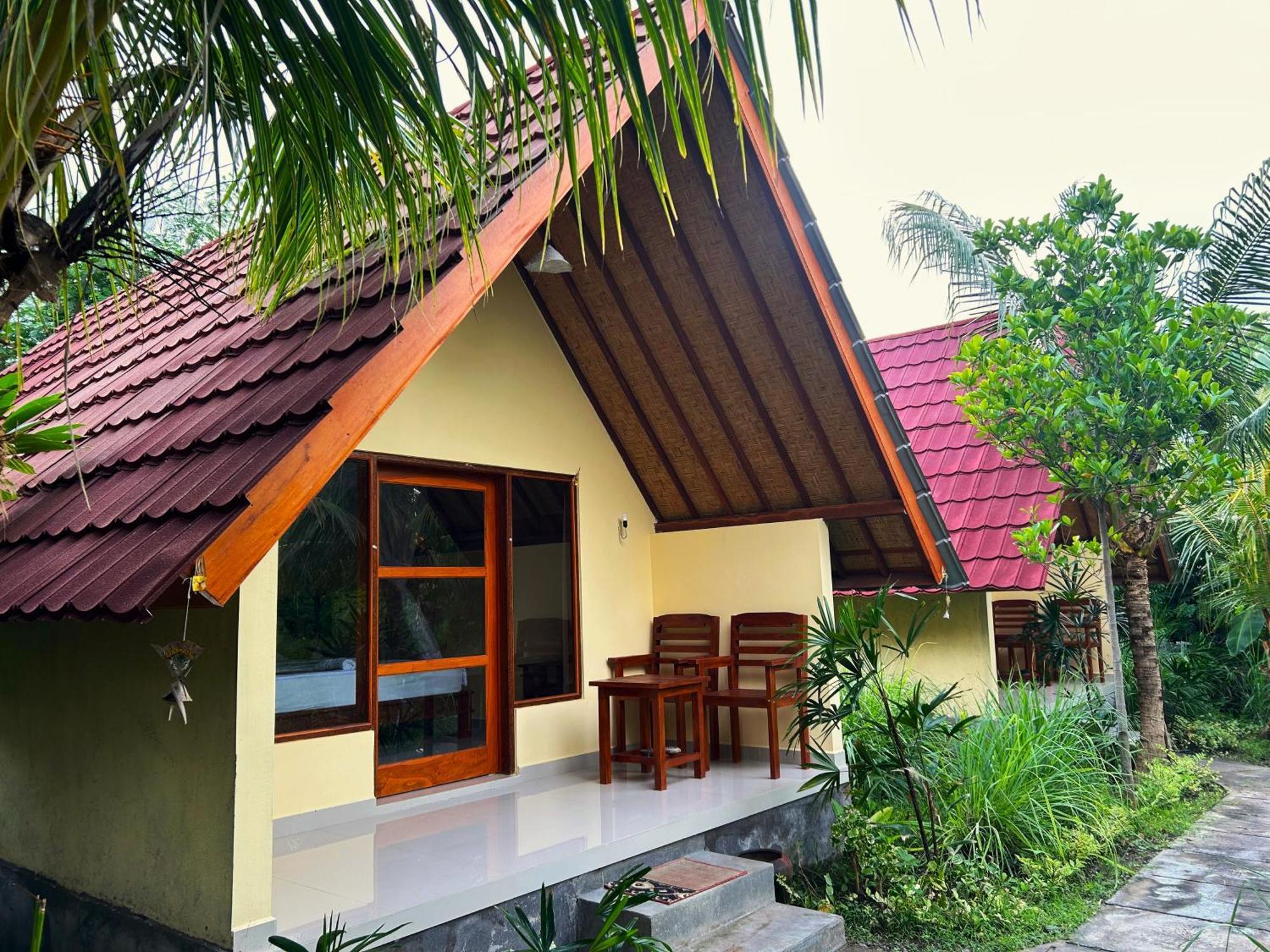 Hotel Toke Menjangan Banyuwedang Esterno foto