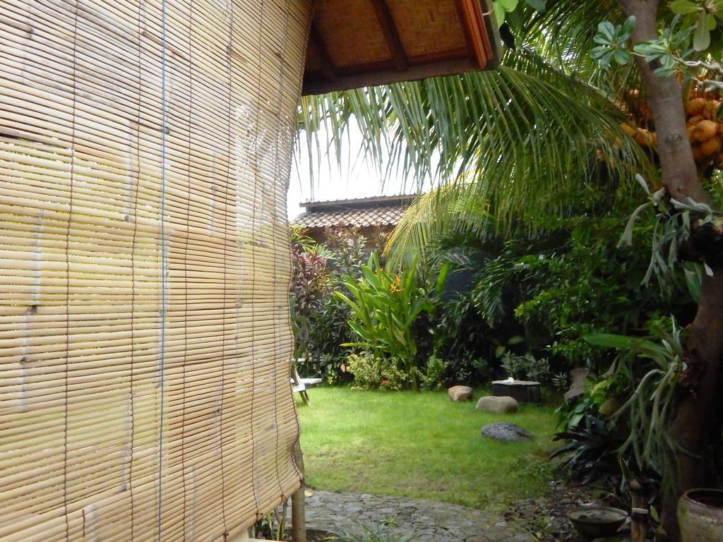Hotel Toke Menjangan Banyuwedang Esterno foto