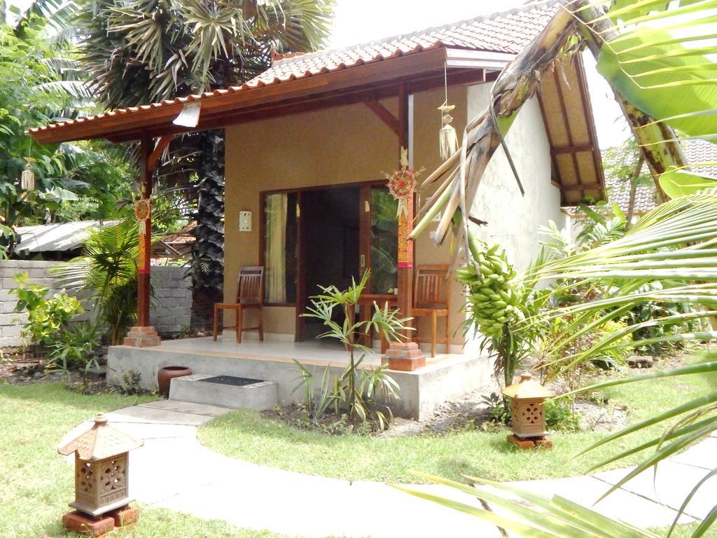Hotel Toke Menjangan Banyuwedang Esterno foto