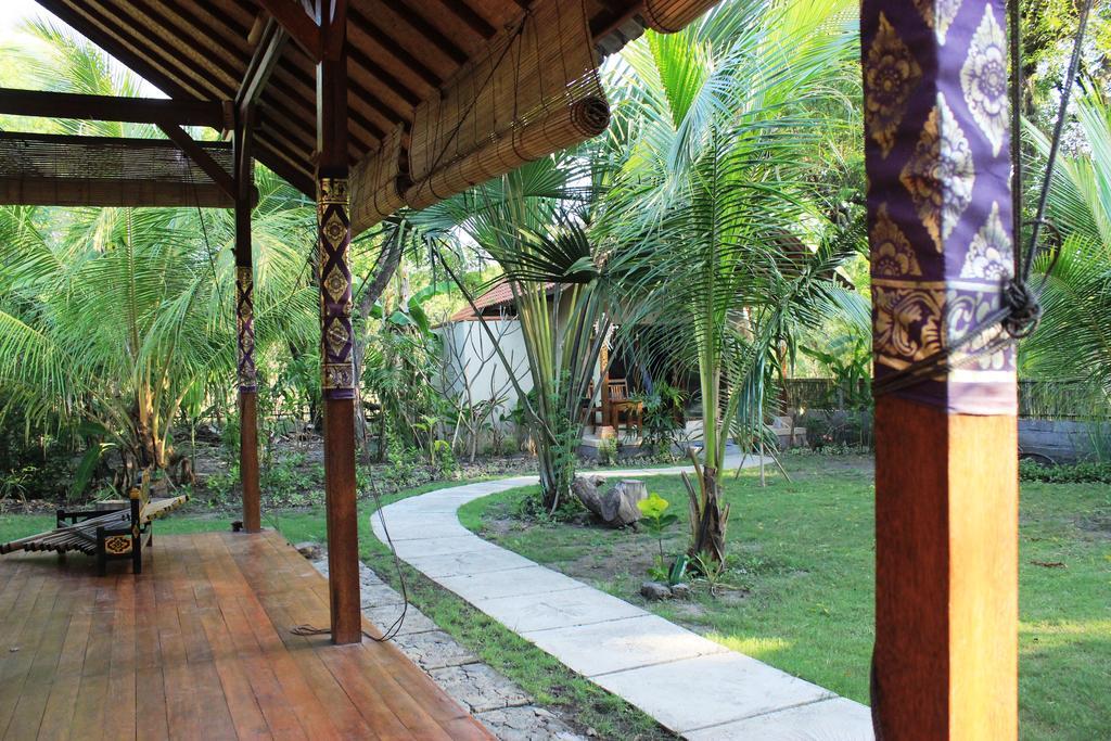 Hotel Toke Menjangan Banyuwedang Esterno foto
