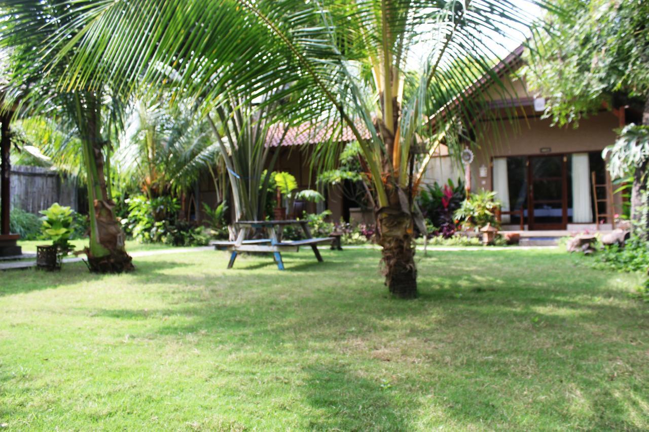 Hotel Toke Menjangan Banyuwedang Esterno foto